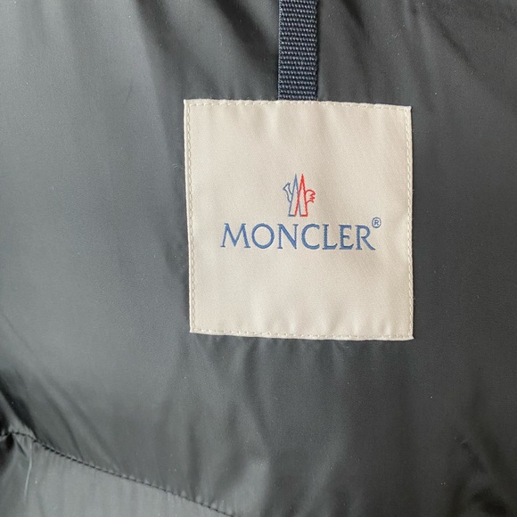 Moncler Parka.  Navy.  Worn twice. - Picture 7 of 11
